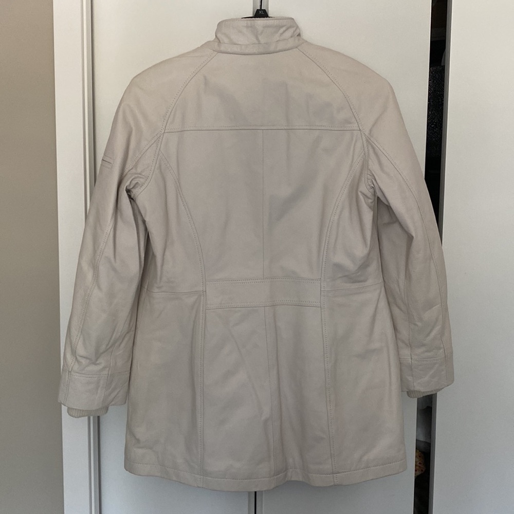 Danier leather coat - Picture 5 of 10